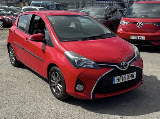 2015 15 Toyota Yaris Hatchback