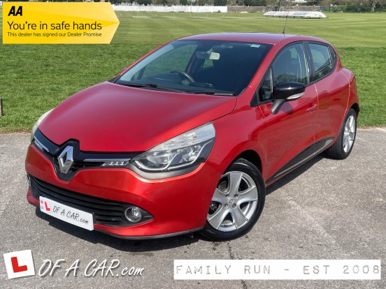 2015 65 Renault Clio 0.9 TCE Dynamique Nav Hatchback