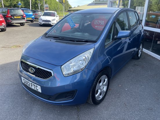 2012 Kia Venga MPV